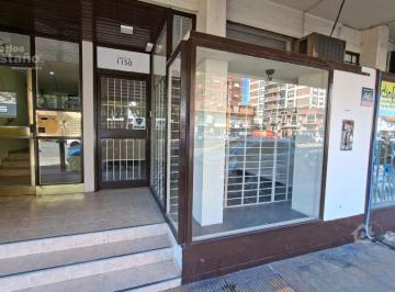 Local comercial · 100m² · 4 Ambientes · Exc. Local Comercial Sobre Av Santa Fe