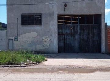 Bodega-Galpón , Florencio Varela · Galpon de 540 m² Cubiertos Aprox. Sobre Dos Lotes, con Salida a Dos Calles