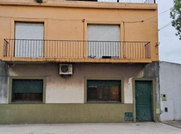 Casa de 5 ambientes, Flores · ¡Oportunidad! Dos Unidades en Block Sin Expensas.