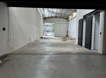 Bodega-Galpón , La Paternal · Excelente Galpon 300 m