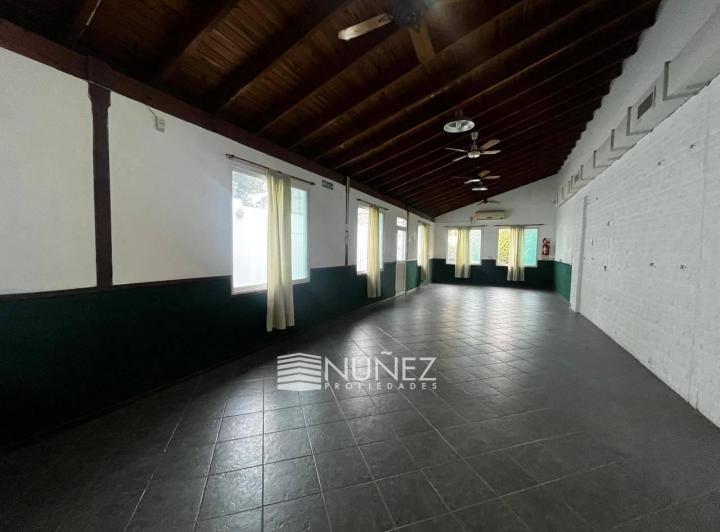 Local comercial · 185m² · 5 Ambientes
