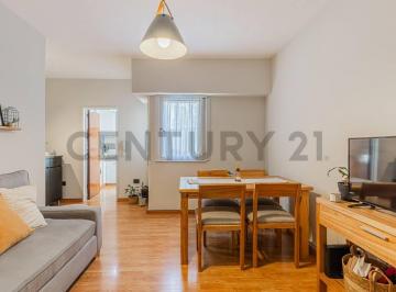 Departamento · 53m² · 3 Ambientes · Departamento Tipo PH Reciclado, 2 Dorm. – Excelente Ubicación - Apto Banco