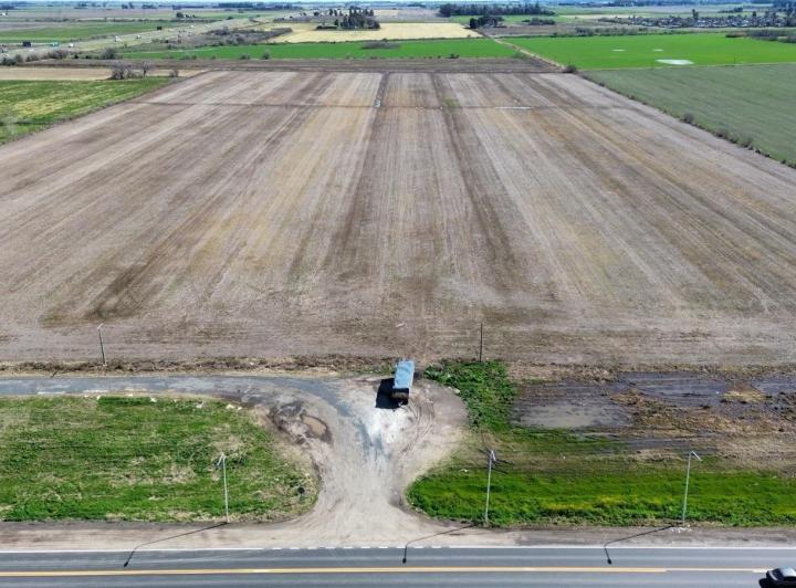 Terreno · 220000m²