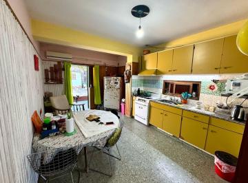 Casa · 118m² · 6 Ambientes · 1 Cochera · Venta Casa Rosario 3 Dorm. Permuta Patio Pileta Cochera