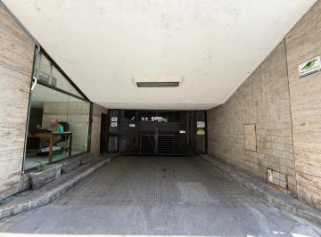 Garage · 13m² · Cochera en Edificio de Oficinas. 3° Piso. Comoda Maniobra. Bajas Expensas