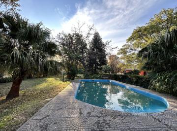 Casa · 230m² · 6 Ambientes · 10 Cocheras · Casa en Venta en Tortuguitas, Malvinas Argentinas - 6 Ambientes Apto Credito