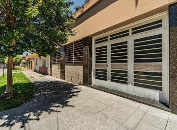 Casa · 348m² · 3 Ambientes · 2 Cocheras · Casa en Ramos Mejia