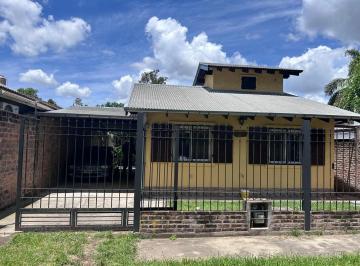 Casa · 100m² · 5 Ambientes · 3 Cocheras · Casa con Quincho y Departamento Independiente
