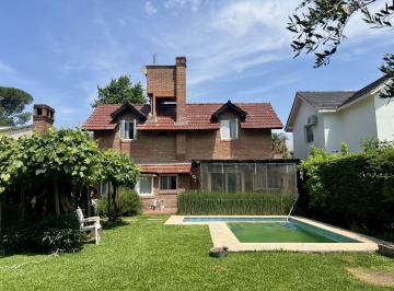 ROJ-ROJ-800_2 · Casa en Venta Barrio Los Olmos Benavidez Tigre