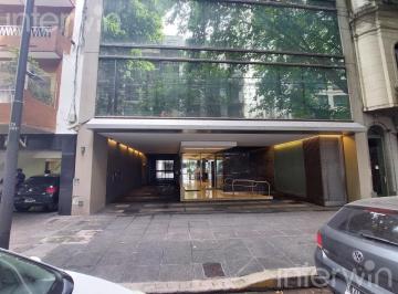 Oficina comercial · 150m² · 2 Cocheras · Excelente Oficina de 150 m² con Vista Abierta y 2 Cocheras en Palermo