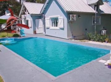 Casa de 4 ambientes, Mar del Plata · Chalet Temporario 3 Dorm. 2 Baños Pileta Parque Quincho Sierra de Los Padres