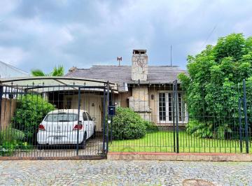Casa · 150m² · 5 Ambientes · 1 Cochera · Casa en Castelar Sur