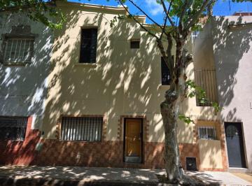 Casa de 4 ambientes, Flores · Casa en Venta – 2 Plantas con Patio en Flores