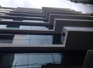 Oficina comercial · 125m² · Ver Video! Oficina en Venta de 250 M! Dos Cocheras Fijas - Cubiertas Inmejorable Acceso y Ubica