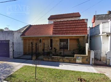 Casa · 120m² · 4 Ambientes · 3 Cocheras · Casa en Lomas de Zamora Oeste