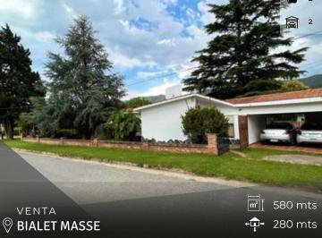 Casa · 280m² · 6 Ambientes · 2 Cocheras · Bialet Masse