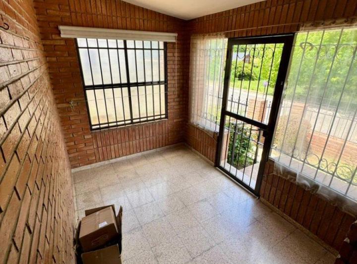 Casa · 101m² · 4 Ambientes · 1 Cochera