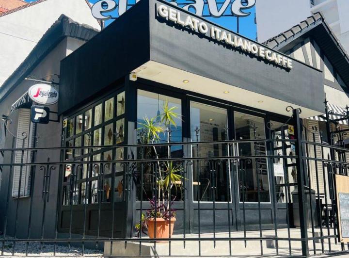 Local comercial · 200m²