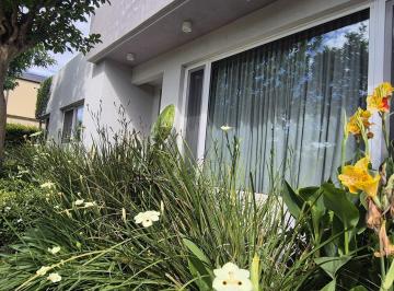 FRENTE · Casa en Venta en Santa Guadalupe, Pilar del Este, Gba Norte - 5 Ambientes