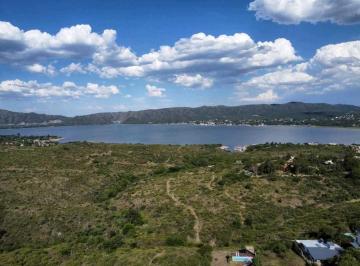 Casa · 145m² · 2 Dormitorios · 2 Cocheras · 🏡 ¡Venta – Oportunidad en Villa del Lago / Villa Parque San Miguel!✨