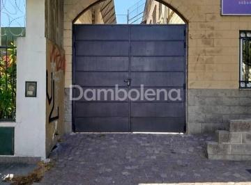 Oficina comercial · 296m² · 1 Cochera · Oficina en Alquiler en Moreno, G. B. a. Zona Oeste, Argentina