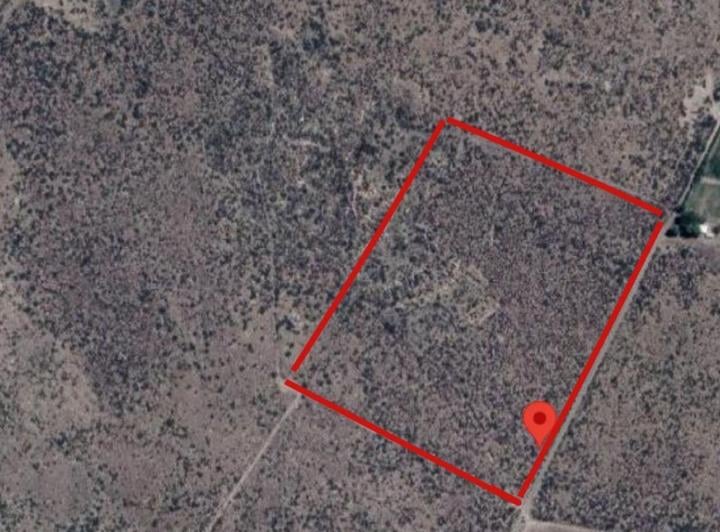 Terreno · 130000m²