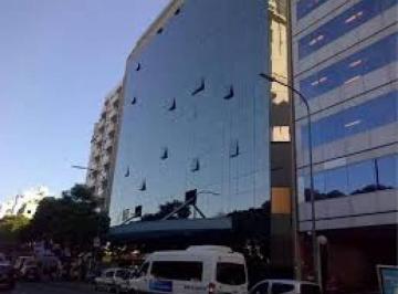 Oficina comercial · 75m² · 5 Ambientes · 1 Cochera · Edificio World Trade Center - Oficina Premium con Cochera - Vista a La Ciudad