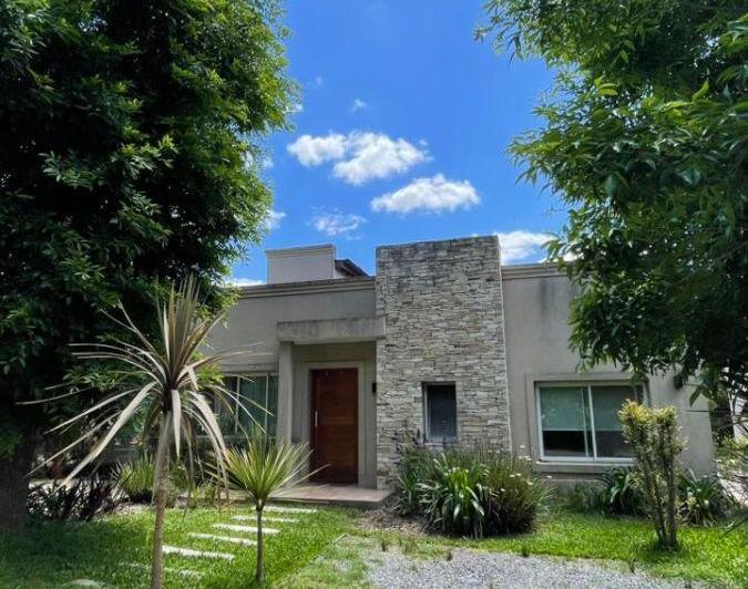 Casa · 128m² · 4 Ambientes