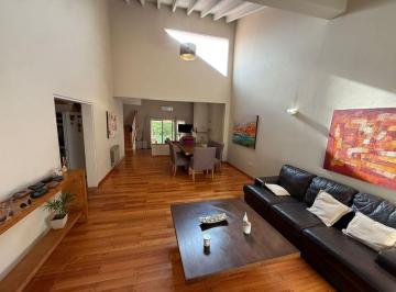 Casa de 1 ambiente, Gobernador Benegas · Casa de Categoría en Barrio Santa Angela