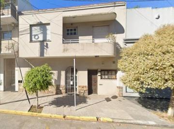 Local comercial · 105m² · 3 Dormitorios · 1 Cochera · Venta Consultorio con Departamento