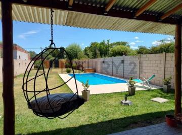 Casa · 50m² · 2 Ambientes · 2 Cocheras · Venta Casa Quinta con Piscina en Duggan - San Antonio de Areco - Permuta
