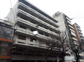 Garage · 13m² · 1 Cochera · Pte Roca 1800 - Departamento de 1 Dormitorio en Venta - Rosario