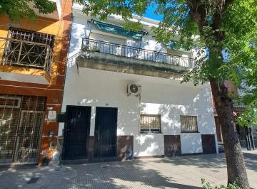 PH · 60m² · 2 Ambientes · PH en Flores