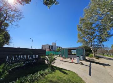 Terreno · 360m² · Terreno en Campo Chico. Frente Plaza. Zona Sur. Barrio Cerrado.