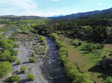 Campo , Esquel · 58 Has con Costa de Rio Percey