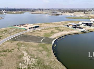 Terreno · 1030m² · Lote en Venta Al Lago Central en Los Puentes, Nordelta