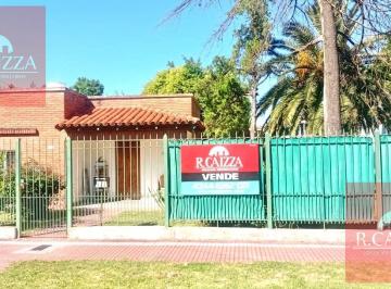Casa · 120m² · 4 Ambientes · 2 Cocheras · Casa en Turdera