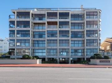 Departamento · 51m² · 3 Ambientes · 1 Cochera · Ensenada