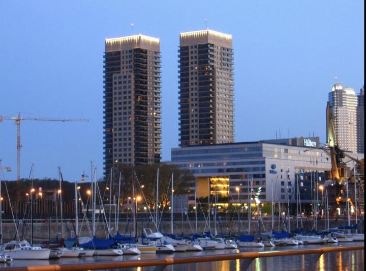 Exclusivo 3 Ambientes en River View con 2 Suites y Cochera - Puerto Madero