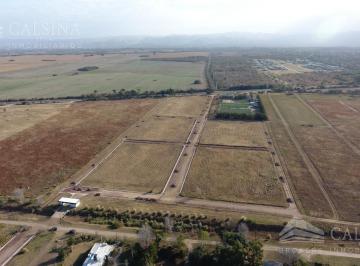 Terreno · 700m² · Lotes en Venta en Barrio Cerrado, Urbanizacion Camino Real, Unquillo.