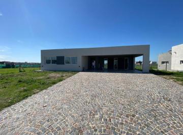 Casa de 5 ambientes, Ezeiza · Venta Casa 5 Ambientes Barrio San Simon Canning