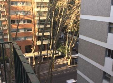 Departamento de 3 ambientes, Belgrano · Torre de Categ. - Inmejorable Ubicación - Impecable 3 Ambientes - Baulera