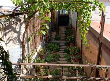 Casa · 192m² · 5 Ambientes · 1 Cochera - Branko Molinari · ¡Oportunidad! Se Vende Casa Ideal Para Comercio, en Calle San Juan 765, Ciudad de Mendoza.