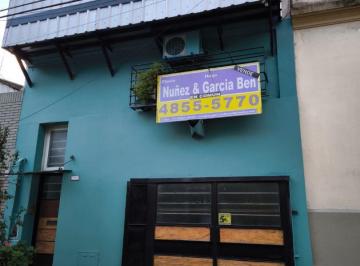 Casa · 144m² · 4 Ambientes · 1 Cochera · Casa 4 Ambientes Altura Boedo Al 2400