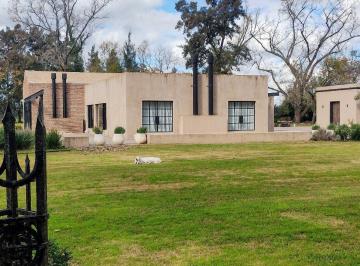 Campo · 400ha · 4 Ambientes · 5 Cocheras · Campo en Venta de 36 Ha en Canning