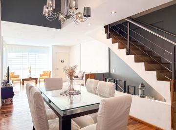 Casa · 222m² · 7 Ambientes · 3 Cocheras · Casa en Venta, 4 Plantas, con Jardín y Cochera - Olivos, Vicente López