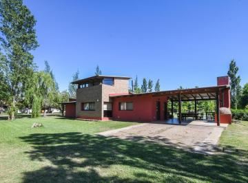 Casa · 359m² · 7 Ambientes · 2 Cocheras · Venta Casa en Los Alamos Club de Campo