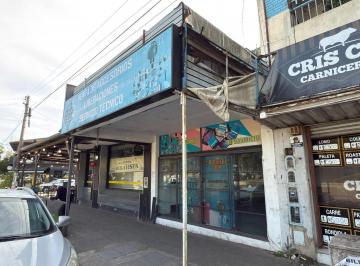 Local comercial · 55m² · 2 Ambientes · Local en Esquina Comercial Ricchieri Al 900, Bella Vista