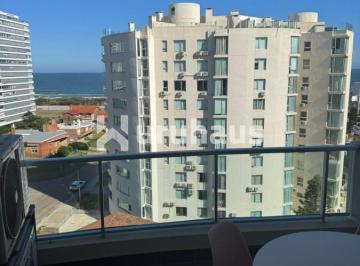 Foto1 · Apartmamento en Alquiler 3 Dorm. Wind Tower Playa Brava