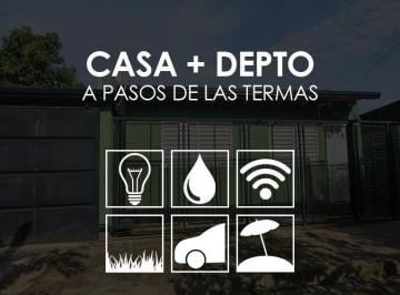 Casa · 180m² · 8 Ambientes · 1 Cochera · Casa y Depto en Colón